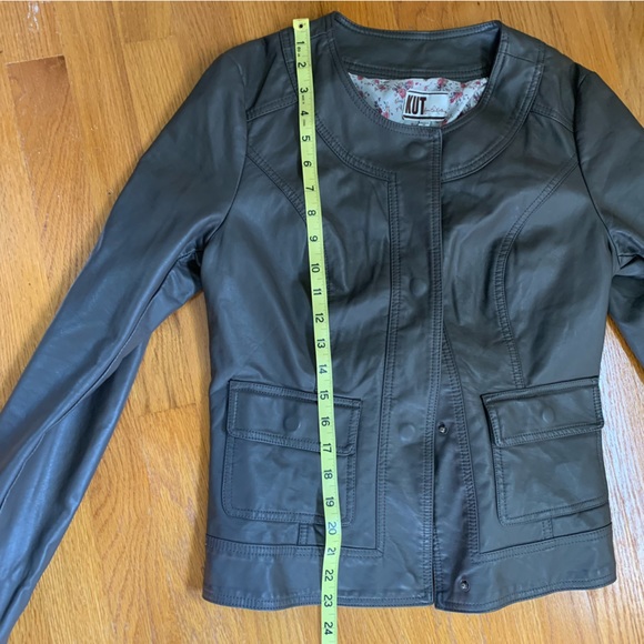 Kut from the Kloth faux leather jacket size medium - Picture 6 of 9